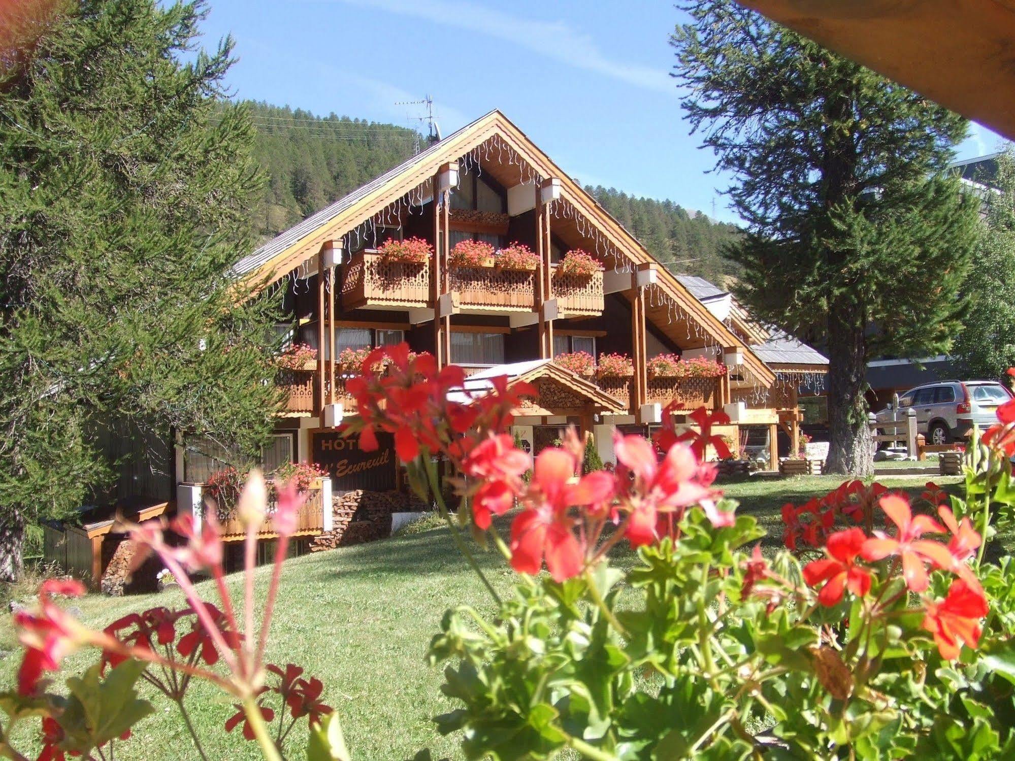 Hotel Ecureuil فارْ المظهر الخارجي الصورة