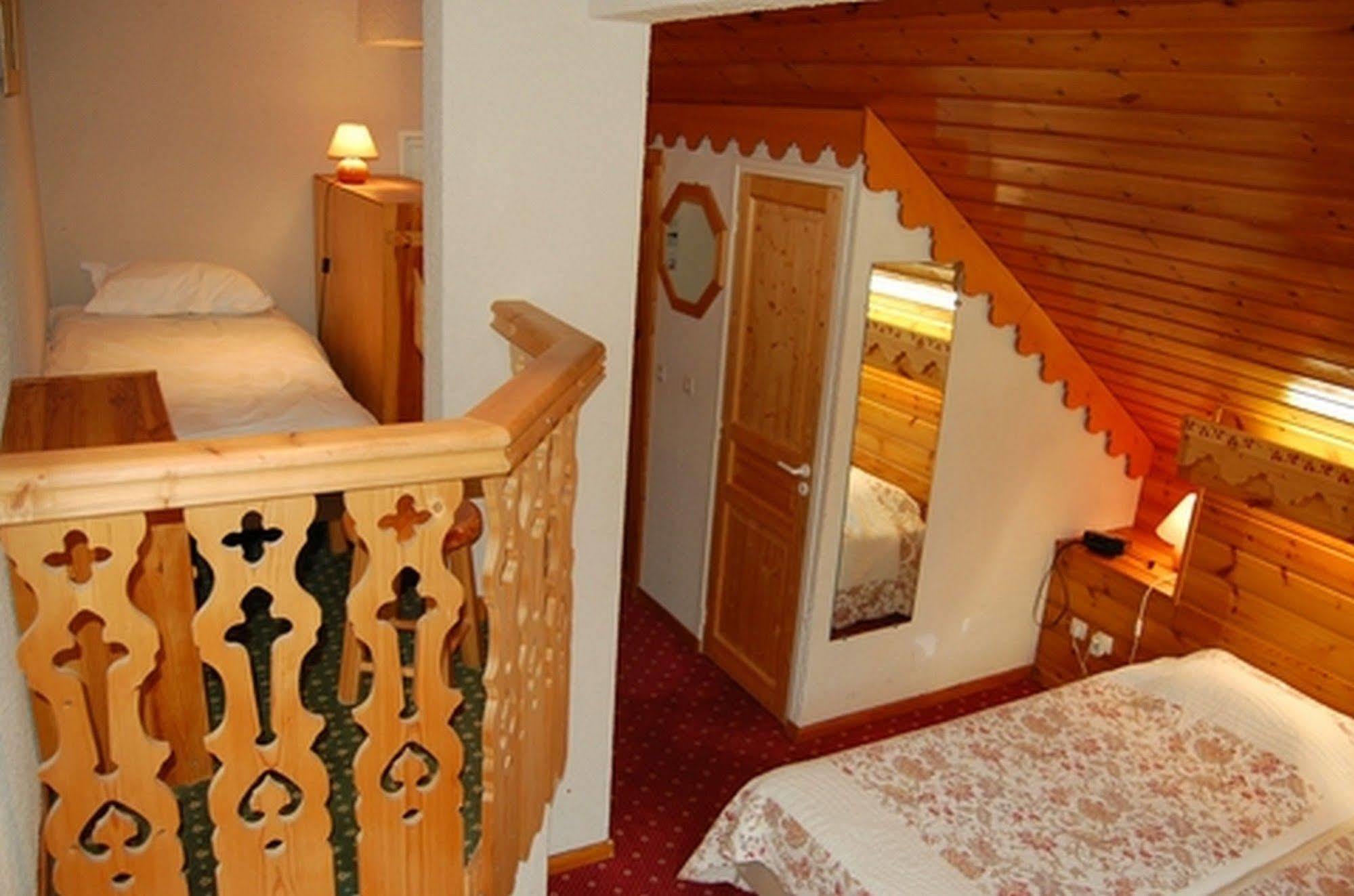Hotel Ecureuil فارْ المظهر الخارجي الصورة